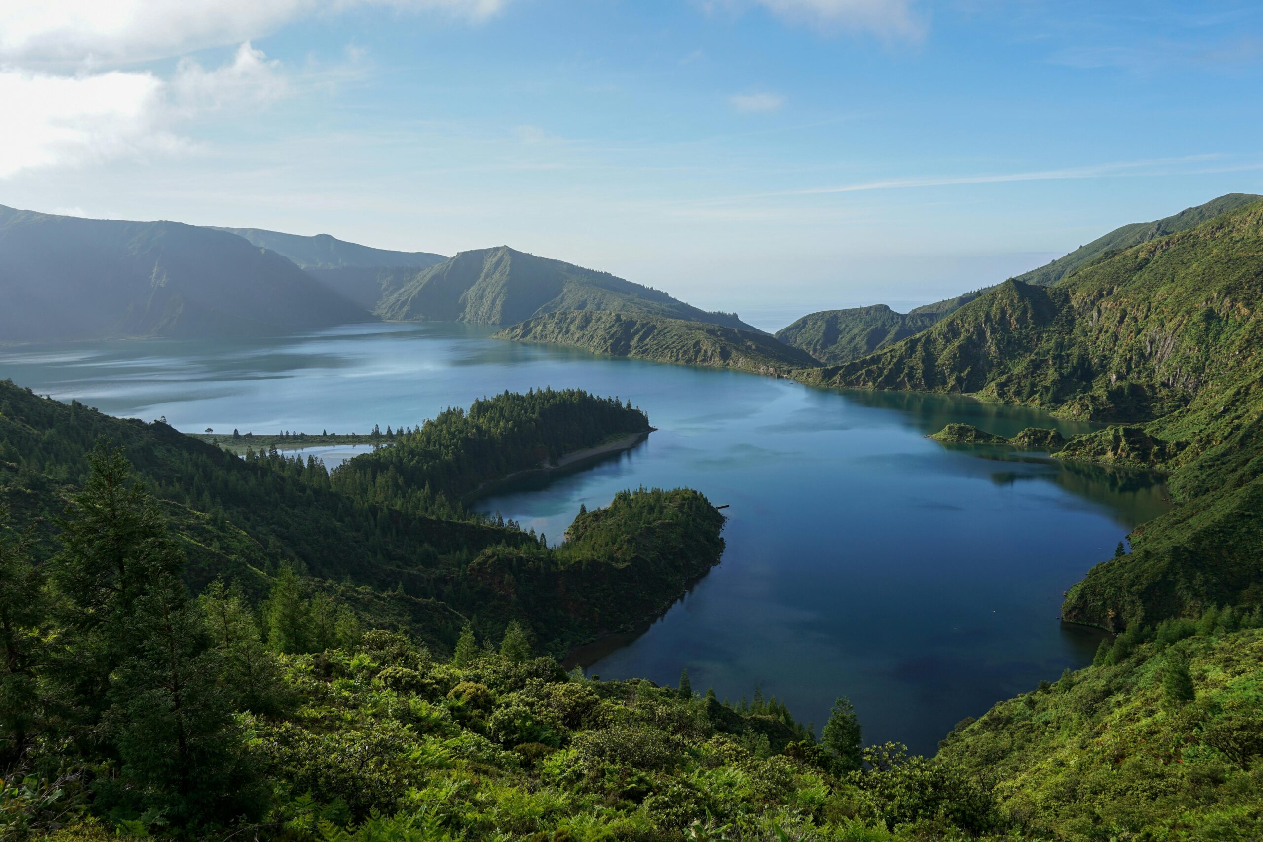 Lagoas vulcânicas nos Açores