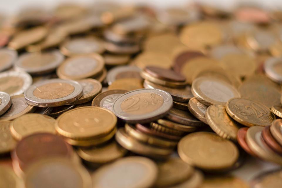 Notas de dolar e euro lado a lado